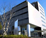 �ŐV�ݔ��̃f�[�^�Z���^